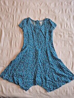 Mudd girls size 10 kerchief bottom dress, back zip EUC or better teal floral